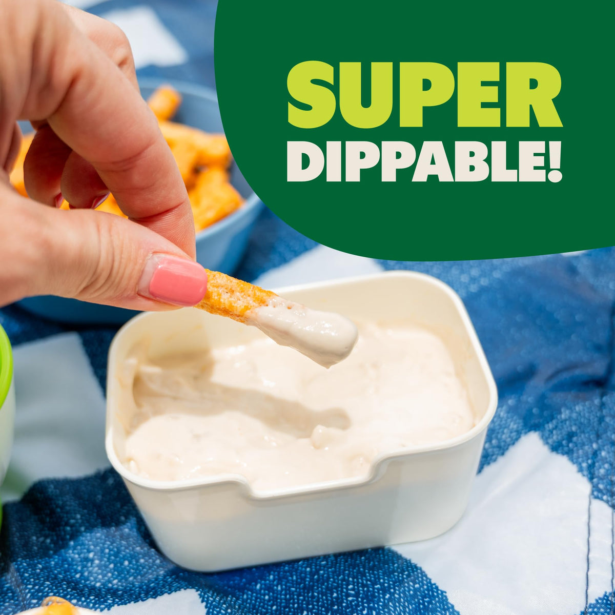 Jackson’s Super Veggie Straws Sea Salt crispy texture ideal for lunchboxes.