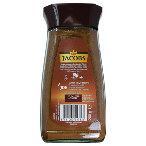 Jacobs Velvet foam detail highlights delicate foam for a café-like texture