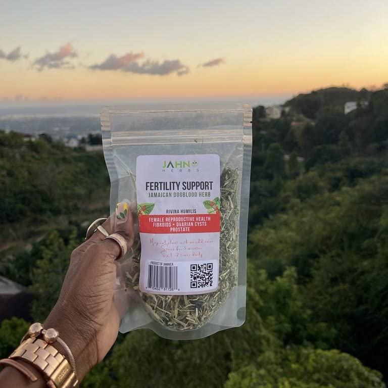 Jahno Herbs distinctive aroma and taste in a comforting cup.