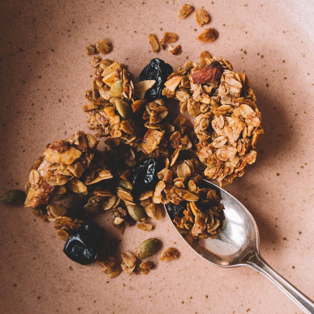 Jamie's Farm New York organic oats and vanilla create a wholesome gluten-free snack.