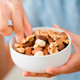 Jaybee's Raw Deluxe pecans—rich texture ideal for baking or snacking.