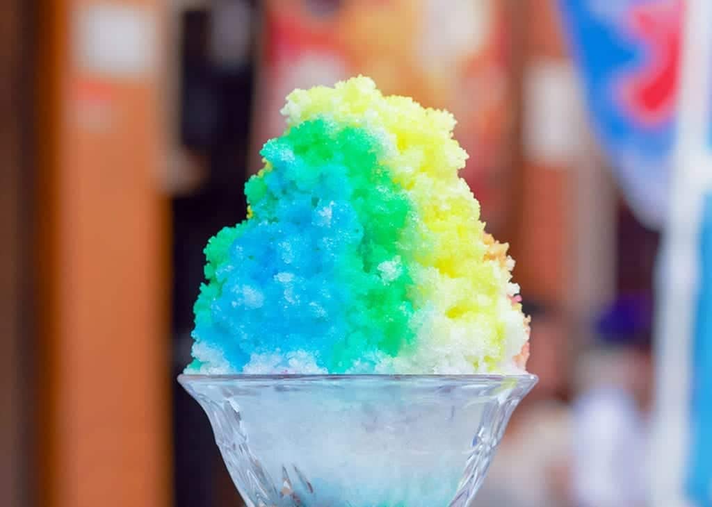 Jelly Belly slushie setup with syrups for party-ready drinks.