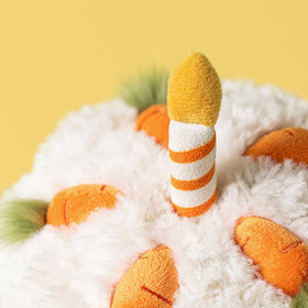 Hard eye detail on Jellycat Amuseables Carrot Cake boosts expressive character