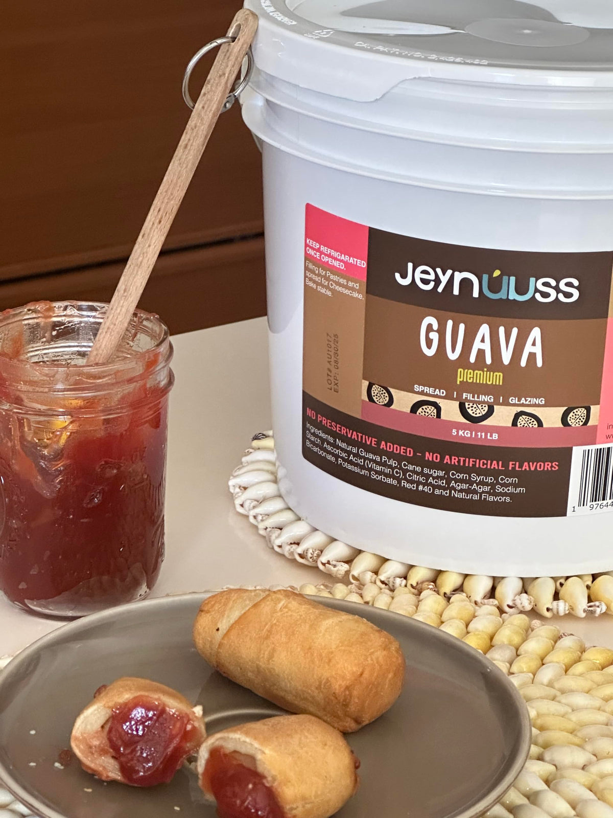 Jeynuuss Guava Cake Filling adds tropical flavor to pies and cakes.