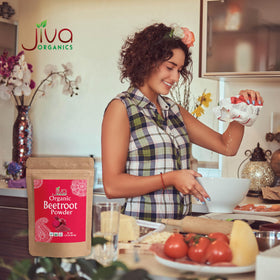 Jiva Organics beet root powder used as natural coloring in frosting