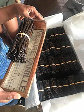 JL Gourmet Imports vanilla pods deliver strong fragrance for baking.