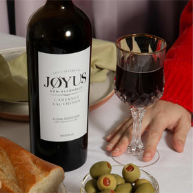 JØYUS dark berry aroma notes suggest delightful tasting moments