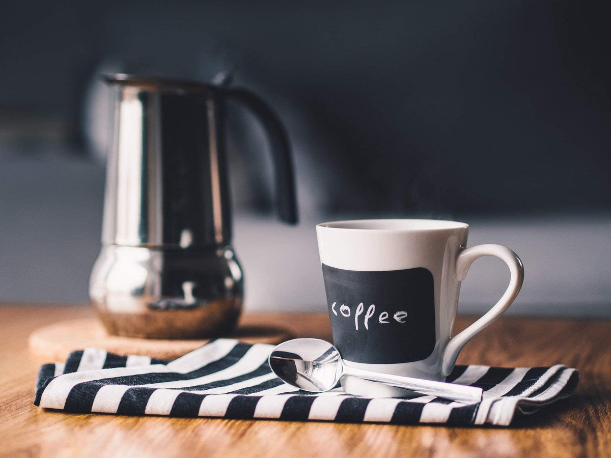 JSEVEN coffee sticks ready for hot or iced beverages anywhere.