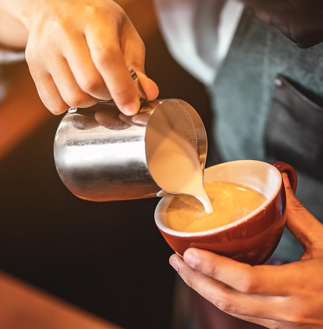 Juan Valdez Huila packaging emphasizes sustainability and farmer-first sourcing.
