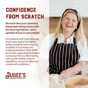 Judee's powder texture close-up highlights fine, evenly milled powder.
