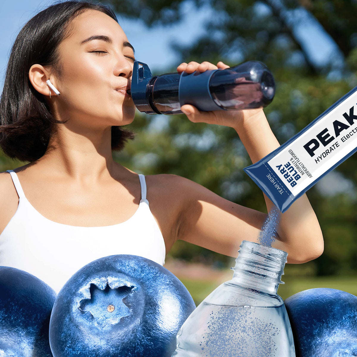 On-the-go PeakH2O Berry Blue packet optimized for travel and daily use.