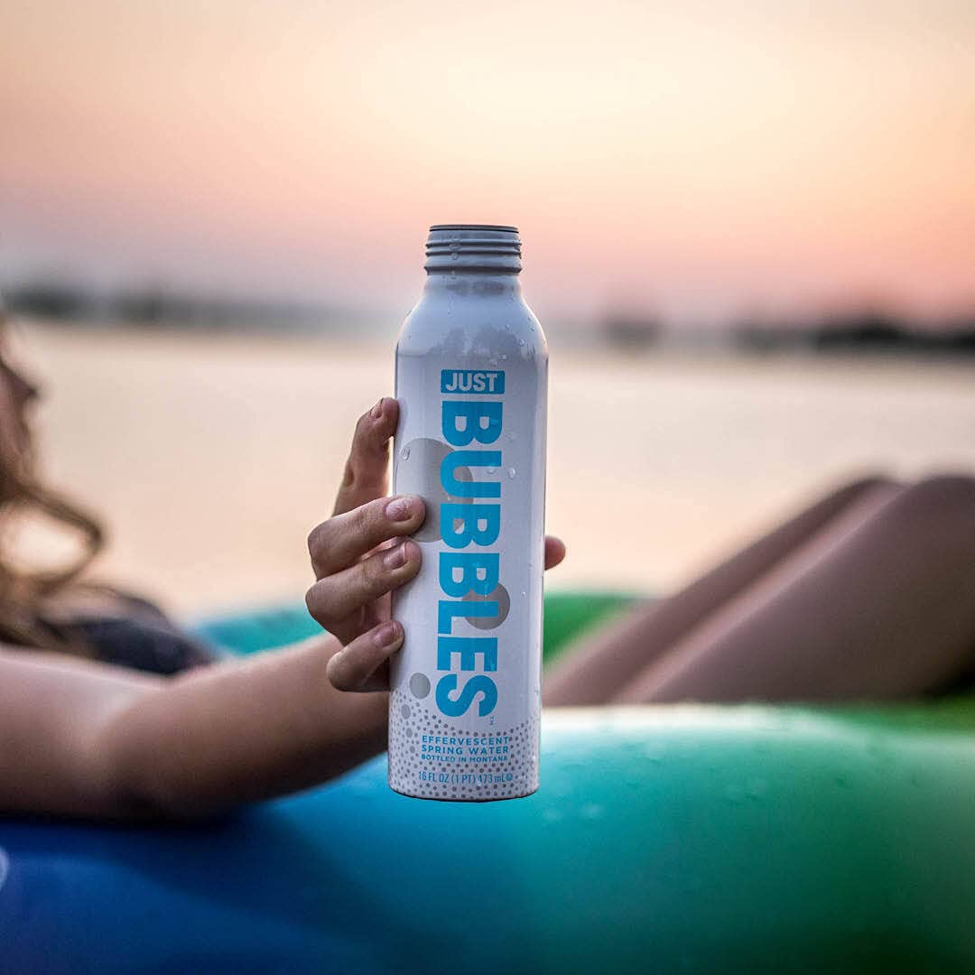 JUST Bubbles recycling-symbol - aluminum bottle designed for infinite recycling