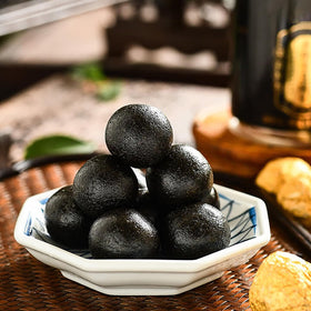 KachiKachi party and hiking snack ready for social or outdoor moments.