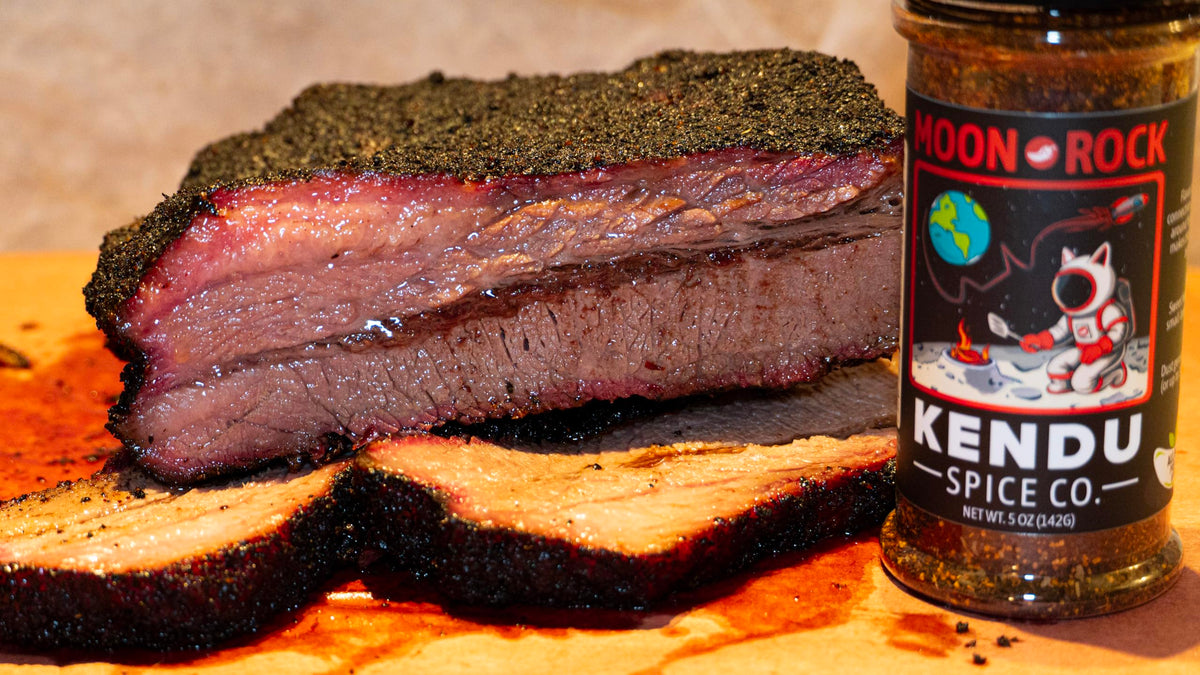 Kendu Moon Rock Rub bottle front with bold beef seasoning
