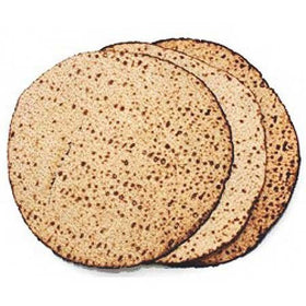 Keristir matzos brick oven baking—golden-brown aroma enhances your celebratory meal