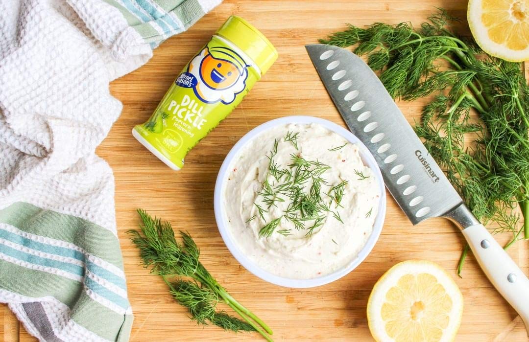Kernel Season's Dill Pickle jar front shows gluten-free, all-natural seasoning