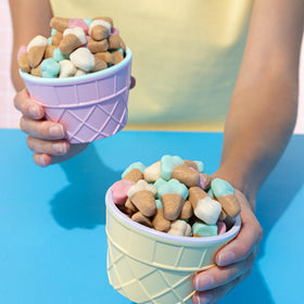 Kervan Bebeto Ice Cream Gummies close-up – colorful textures entice kids and adults.