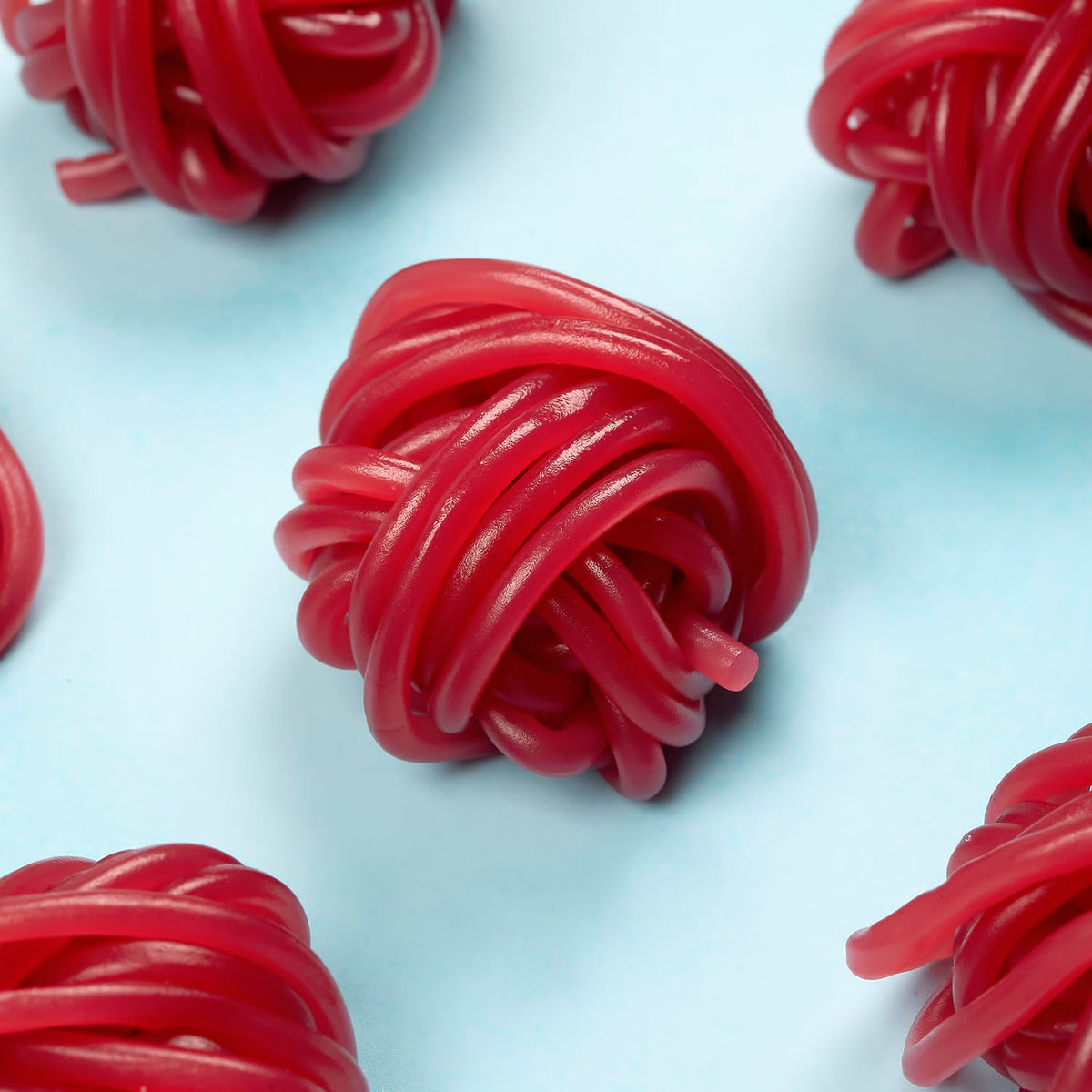 Kervan Bebeto licorice laces with soft, chewy texture for snacking.