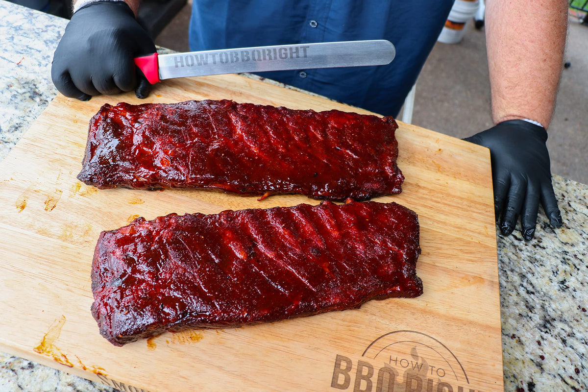 Killer Hogs HOT BBQ Rub chicken grill enhances tender poultry with aroma.
