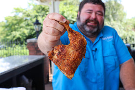 Killer Hogs HOT BBQ Rub grill setup—easy access for quick seasoning during grilling.