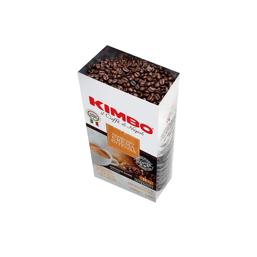 Kimbo Crema Intensa Italian roasting scene, illustrating traditional technique and balanced flavors.