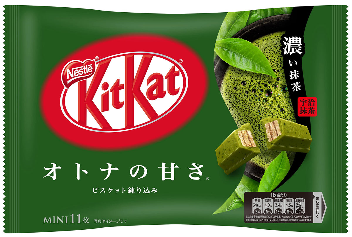 Kit Kat Matcha Green Tea Bag packaging highlights creamy white chocolate with matcha, ideal for tea time.