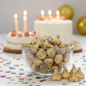KLUB BULK 24-ounce bulk-pack keeps treats ready for parties and gatherings.