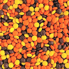 KLUB BULK Chocolate Peanut Butter Pieces with a crunchy shell, ideal for sharing at parties.