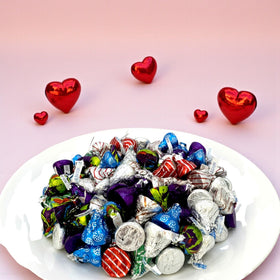 KLUB BULK Kiss HUGS with White Creme for gifting.