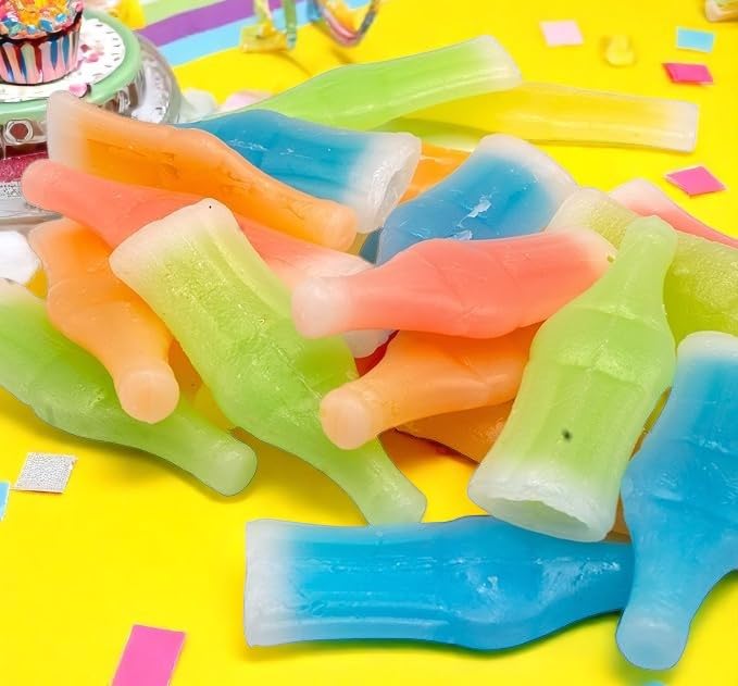 Klub Bulk Wax Bottle Candy green apple juice close-up, crowd-friendly taste