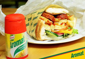 Knorr Aromat Original popcorn — flavorful snack upgrade.