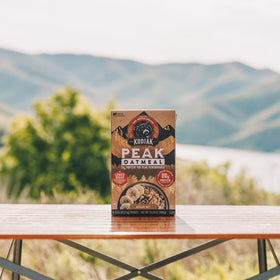 Kodiak Cakes Peak Banana Nut Oatmeal packaging shows eco-friendly resealable design.
