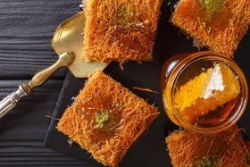 Kral Kataifi halal-certified and Turkish-made ensures authentic quality.