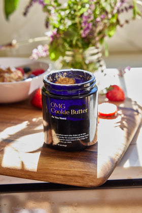 KROMA Cookie Butter with fruit dip, a mindful treat.