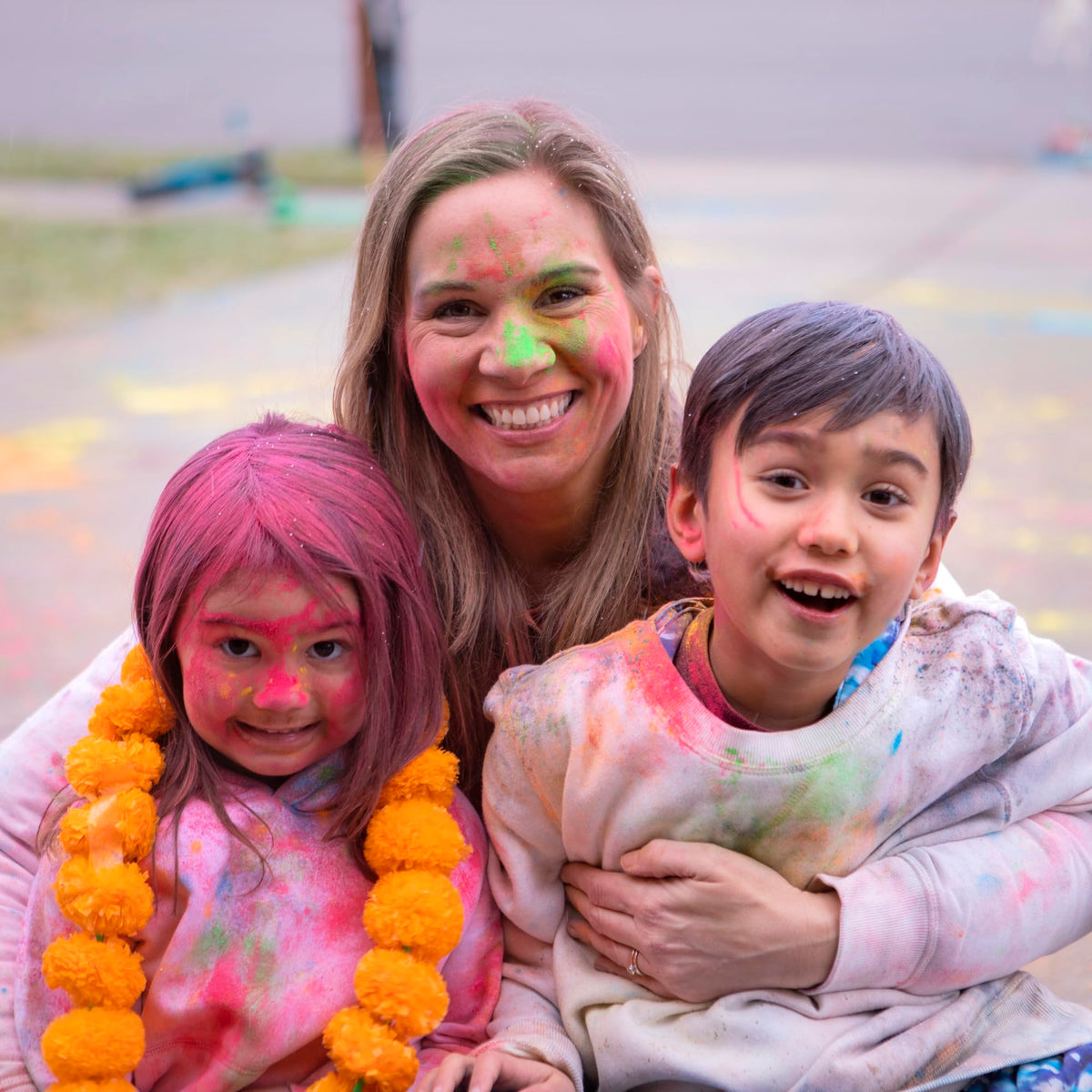Kulture Khazana Holi color powder enhances gender reveal celebrations safely.