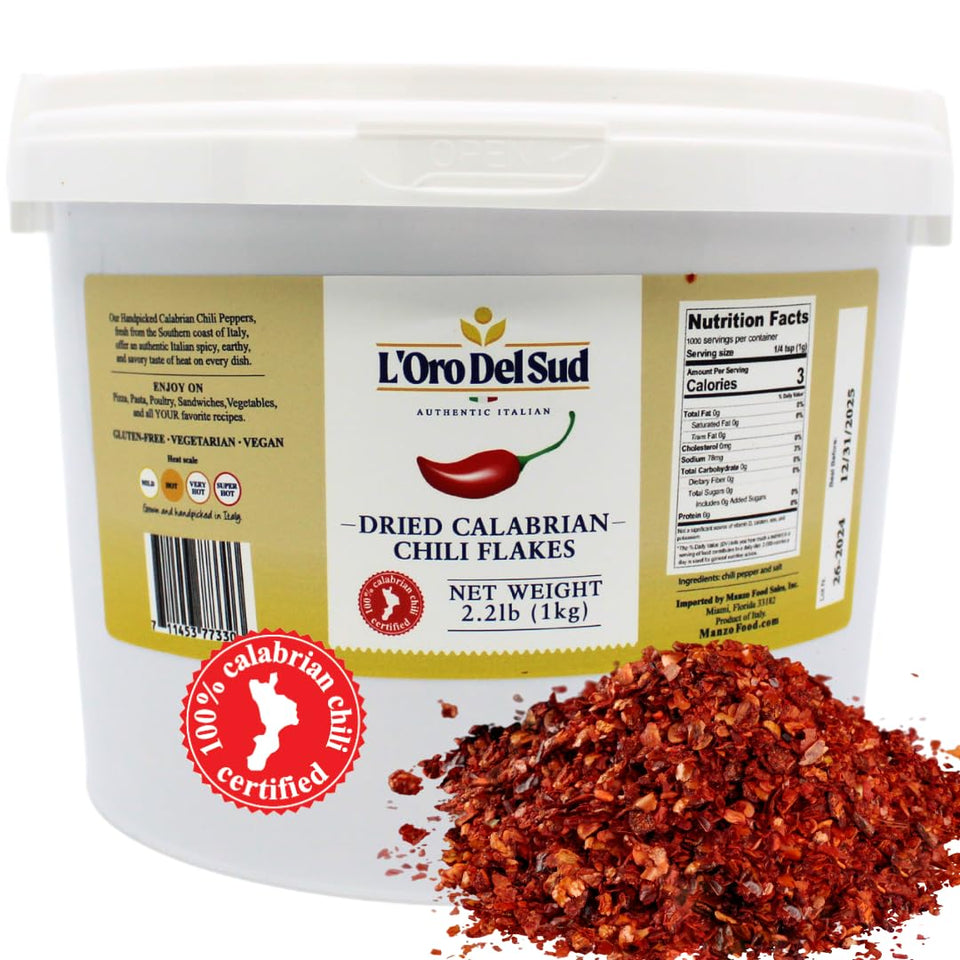 L'Oro Del Sud 1kg tub of Calabrian chili flakes ready for everyday cooking