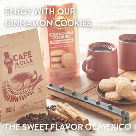 La Monarca packaging highlights authentic Mexican tradition for premium coffee.