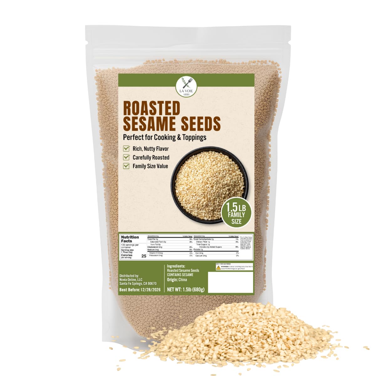 LA VOIE FOODS roasted sesame seeds in a resealable pouch for fresh flavor.