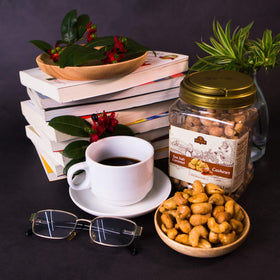 LAFOOCO Re-sealable jar packaging emphasizes freshness.