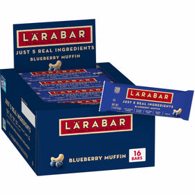 LÄRABAR Blueberry Muffin bar showing five simple ingredients for a real-food snack.