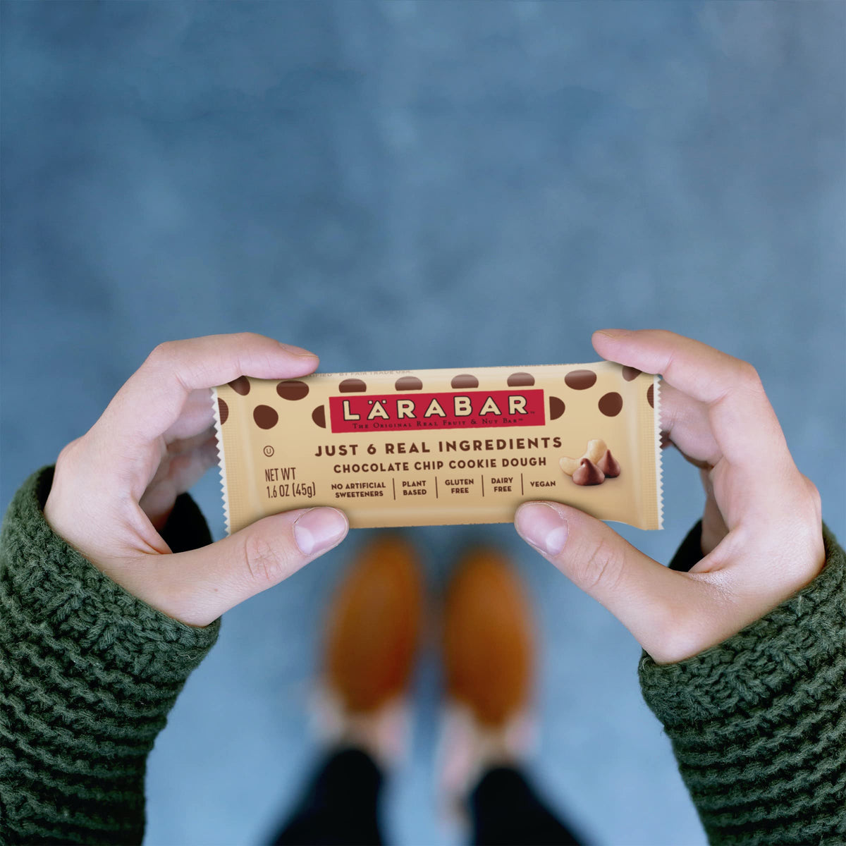 LÄRABAR gluten-free and vegan label on wrapper for allergen-conscious shoppers