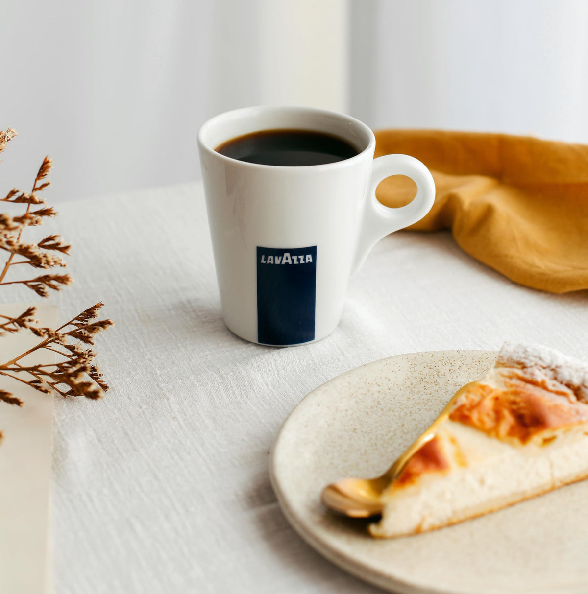 Lavazza Il Filtro Classico dark chocolate hazelnut notes suggested by the beans.