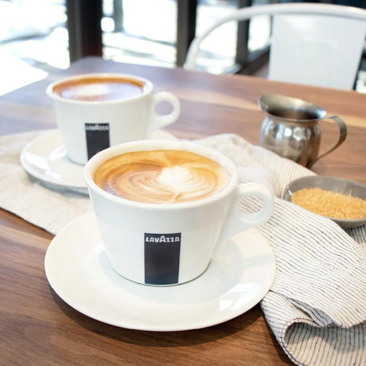 Lavazza Qualità Oro brewed cup highlighting aroma and clarity.