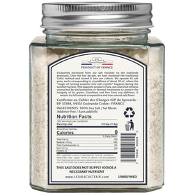 Le Saliculteur de Guerande grey sea salt crystals close-up, premium texture for cooking.