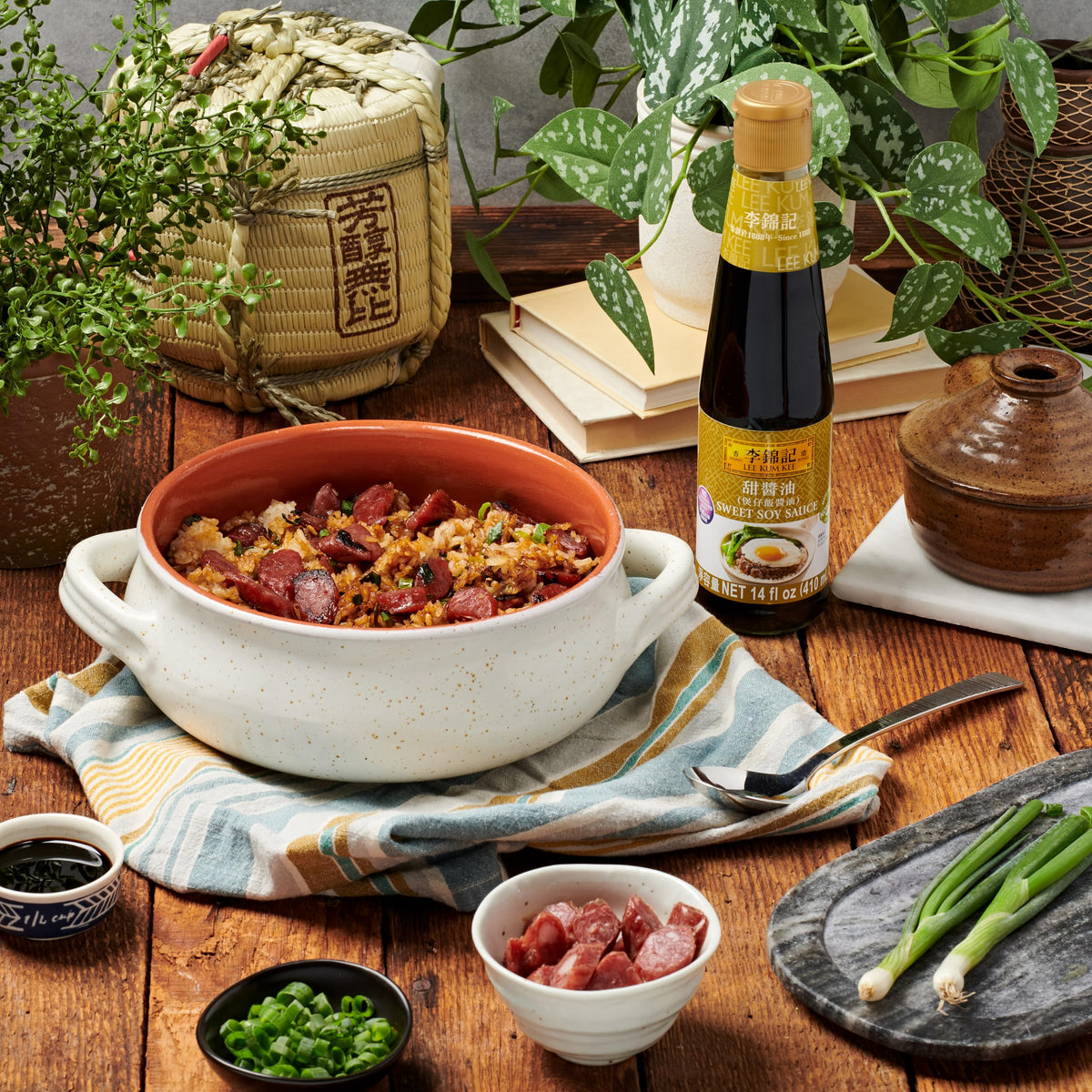 Lee Kum Kee Sweet Soy Sauce lends a glossy glaze to clay pot rice.