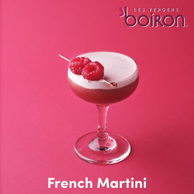 Les Vergers Boiron Raspberry Puree Packaging: lightweight container for easy storage.