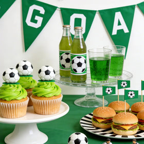 LIDATATREE party favor bags with colorful soccer candy.