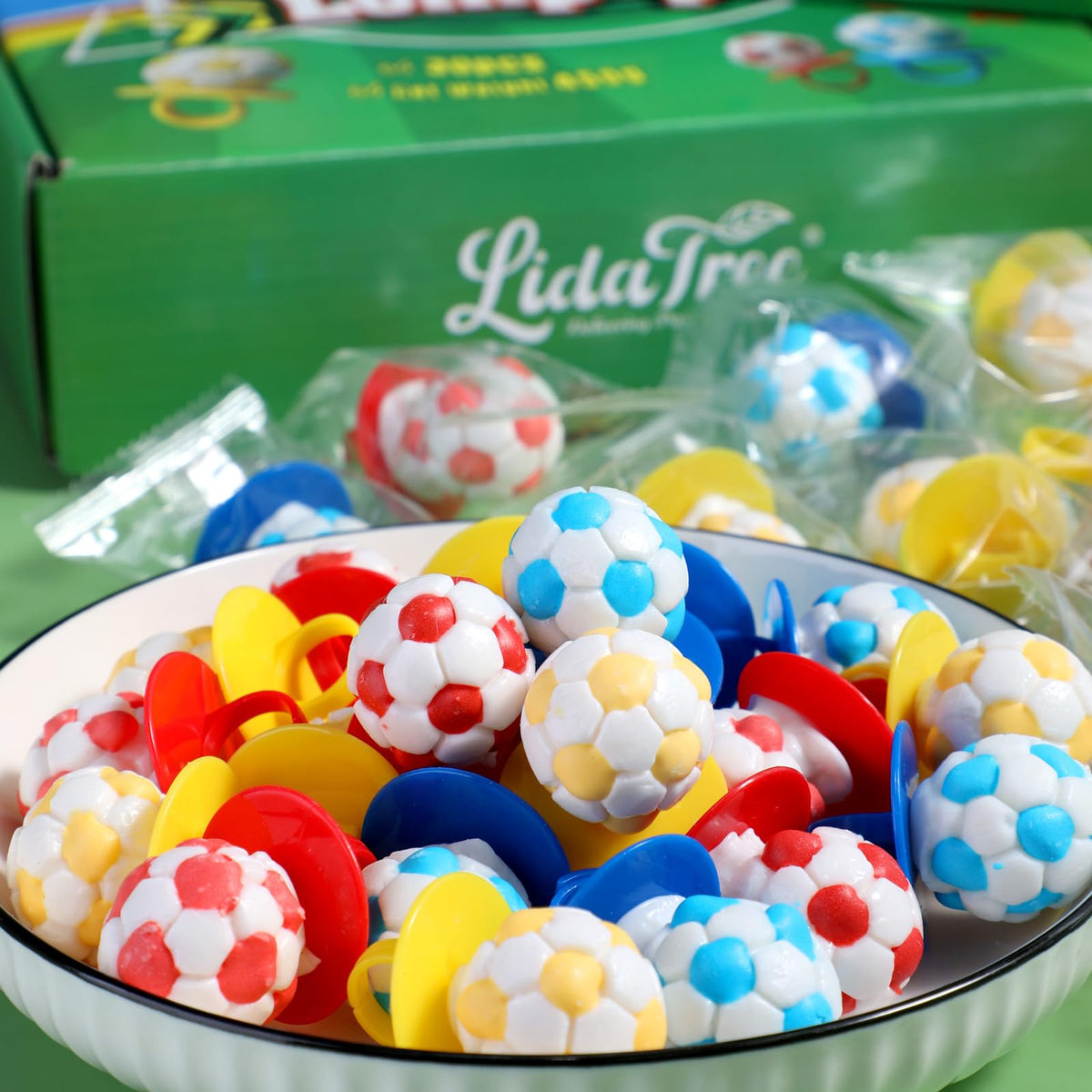 LIDATREE soccer ring candy for finger-worn fun and gifting