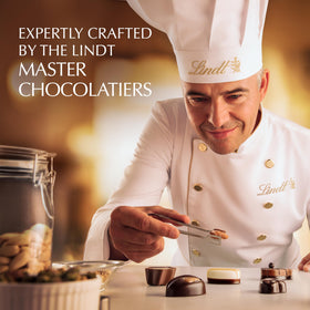 Lindt Perle de Cacao praline close-up with glossy finish.