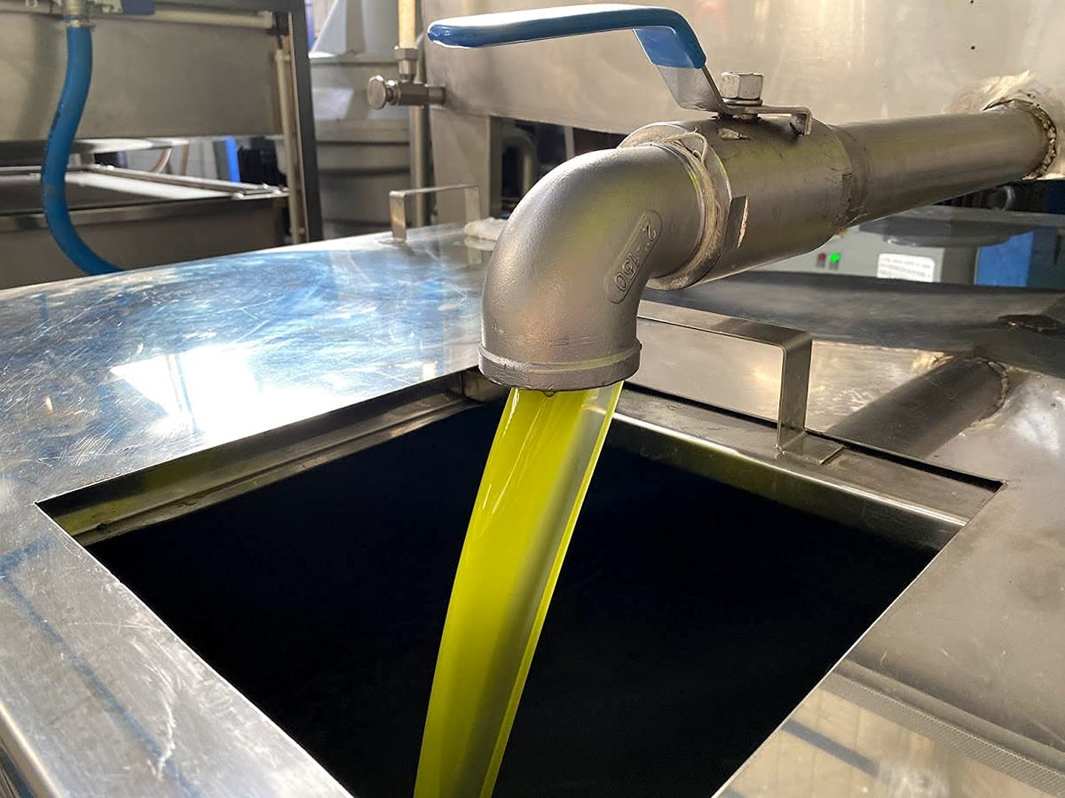 Liokareas Rx High Phenolic EVOO polyphenol-rich profile boosts flavor.